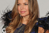 Fergies-party-hair-and-makeup-side